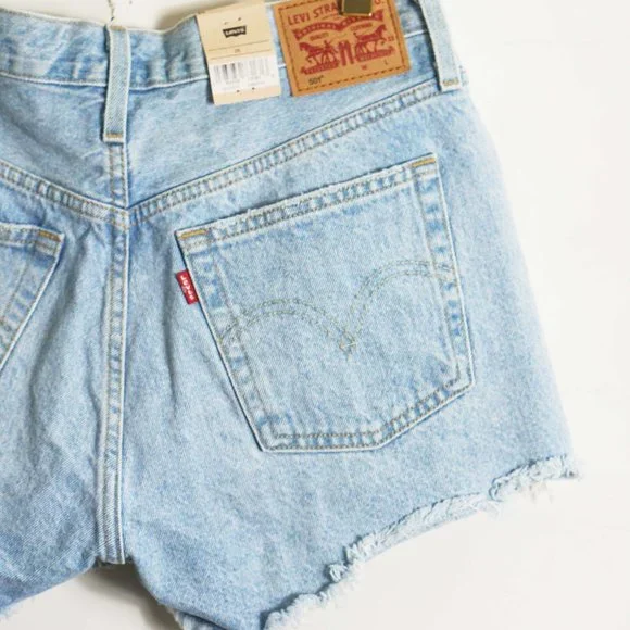 Levi's High Rise Cutoff Denim Shorts in Light Blue Wash 28 - Picture 4 of 4